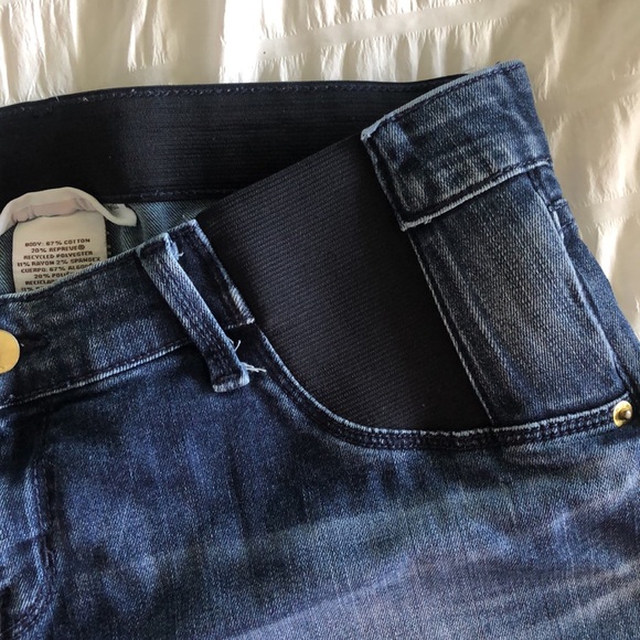 Elastic maternity jean shorts - Picture 2 of 5